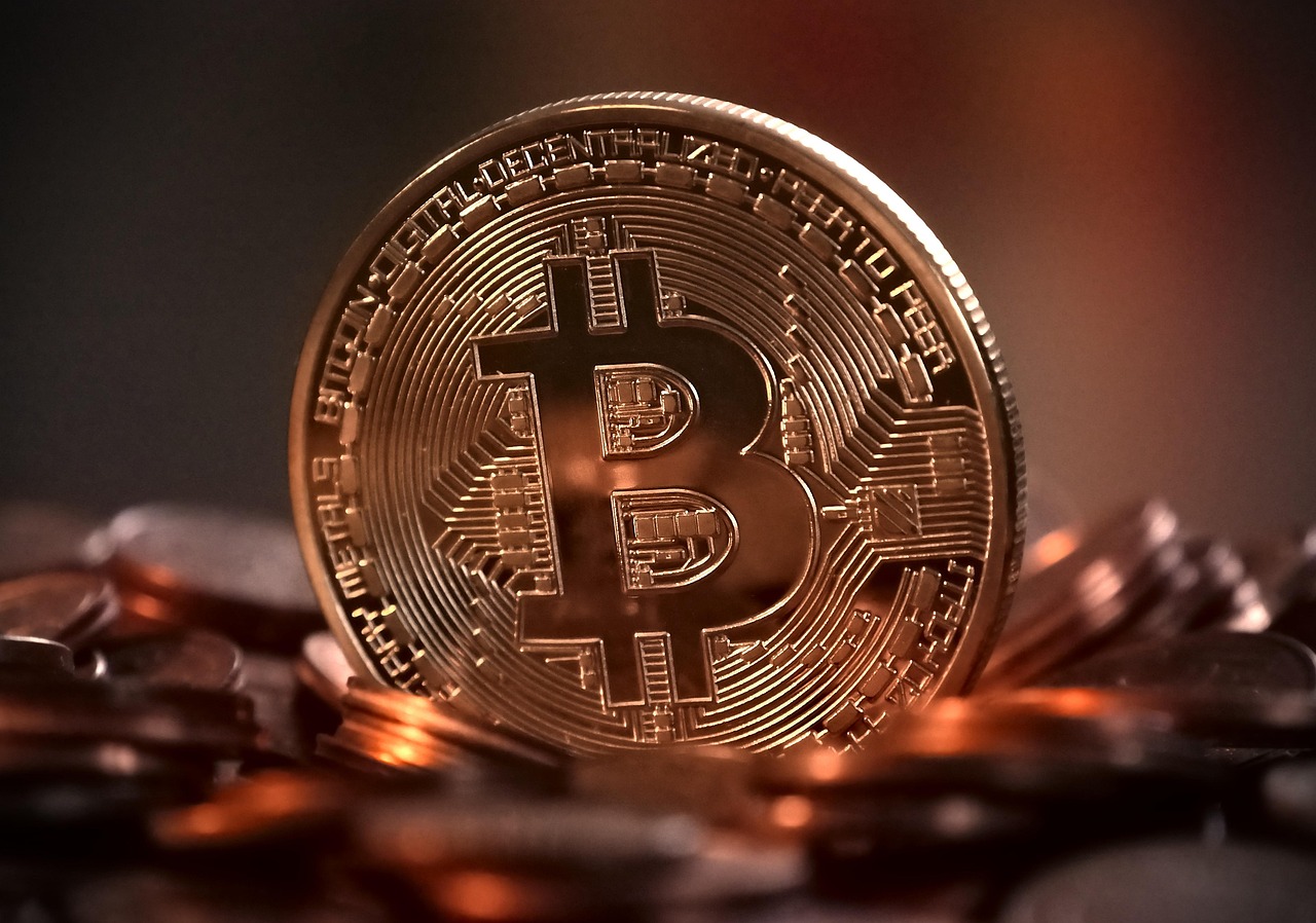 Faut-il investir dans les cryptomonnaies pour son entreprise ?