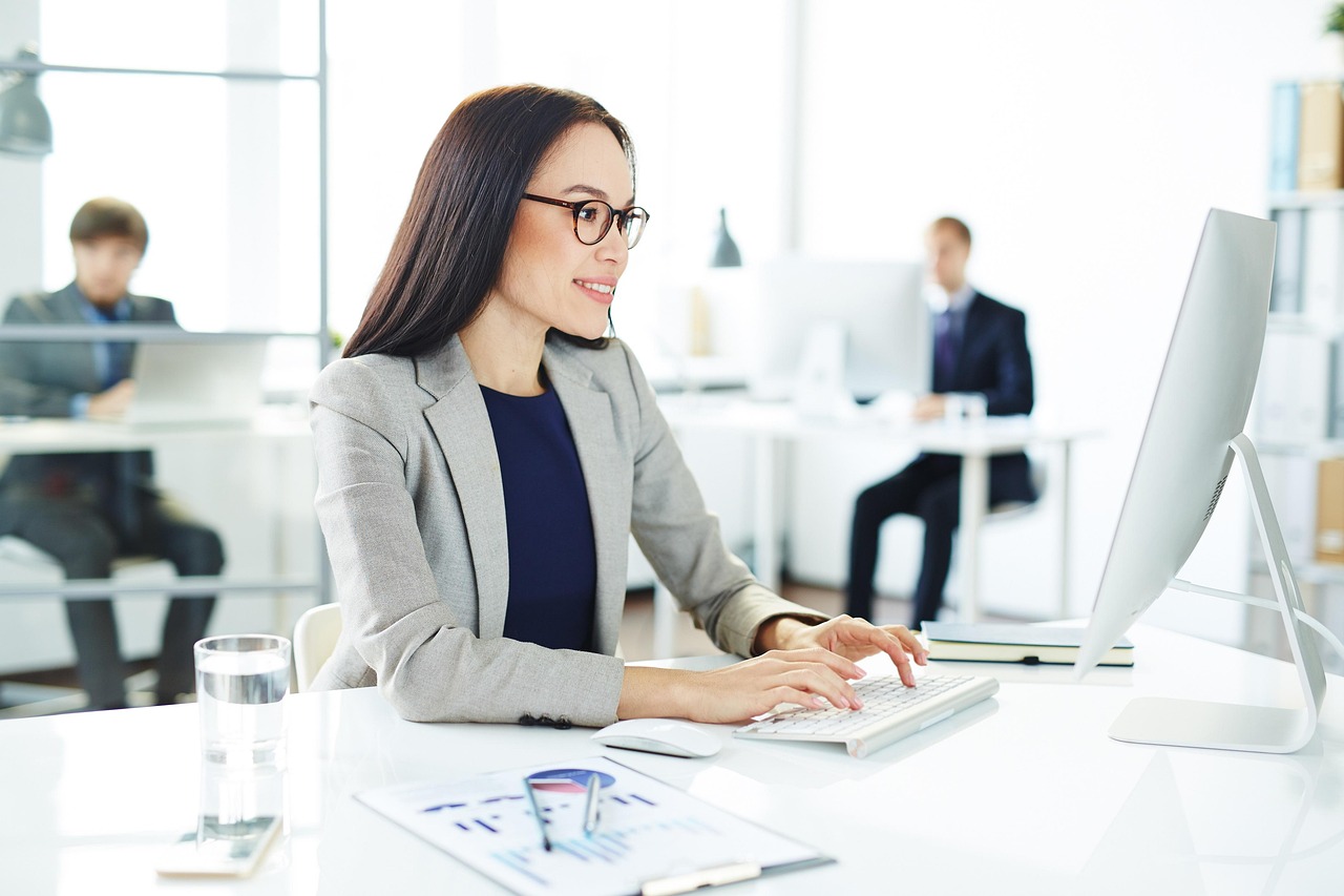 découvrez l'outsourcing : définition, avantages, conseils et bonnes pratiques pour externaliser efficacement vos activités et améliorer la performance de votre entreprise.
